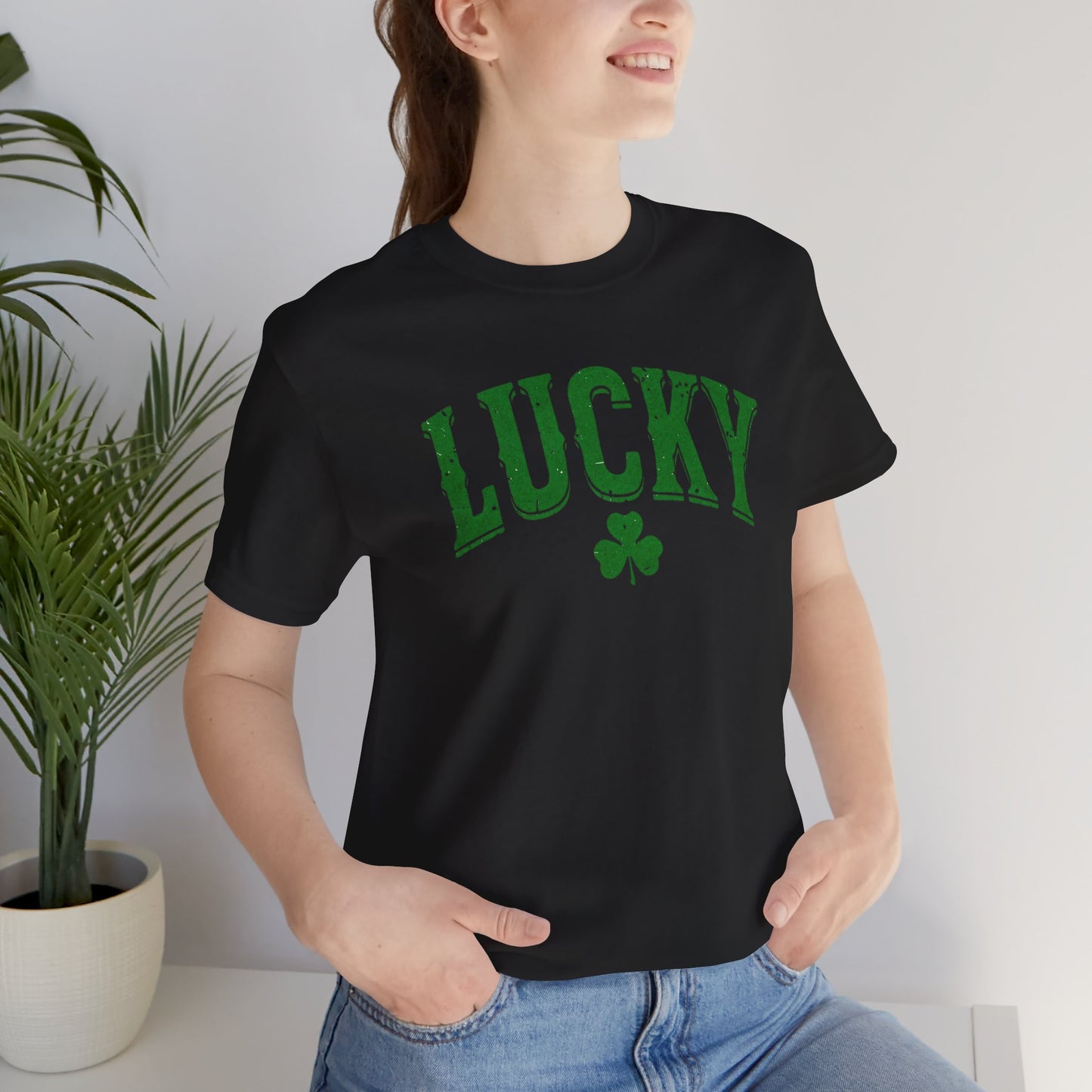 Vintage St. Patrick's Day Lucky Shamrock T-Shirt